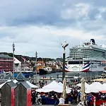 1 Cozycentral 2 By Berti Stavanger