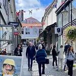 1 Cozycentral 2 By Berti *