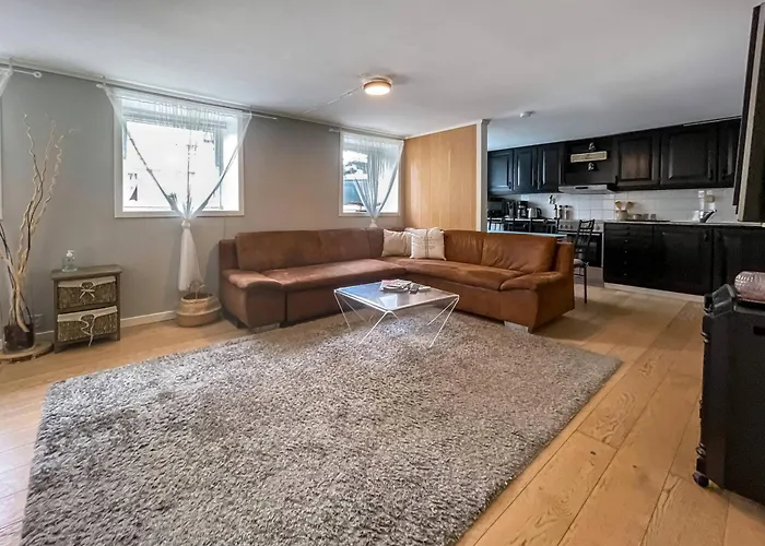 1 Cozycentral 2 By Berti